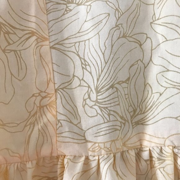 ✨HOST PICK✨Moon River Empire Waist Puff Sleeve Top (NWT) - Picture 5 of 10